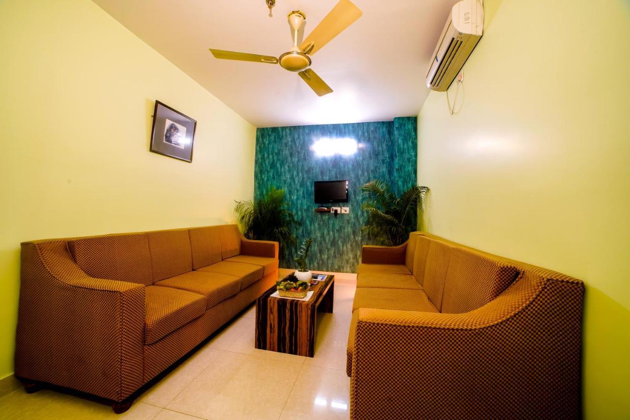 The Fame Hotel Jadabpur Exterior photo